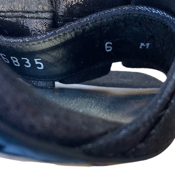 Stuart Weitzman Peep toe Ruffle Slingback Heeled Sandals Black Leather Size 6M - Picture 6 of 10